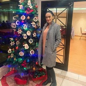 Meet your Posher, Nana